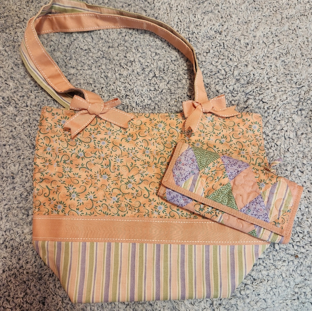 Donna Sharp pink purse and wallet set